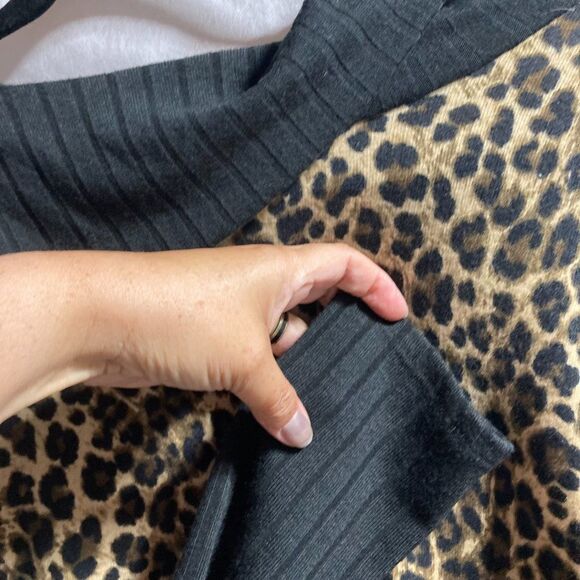 CHEETAH LEOPARD Print Sweater Dress by Robert Louis NEW Womens Medium - Picture 8 of 16